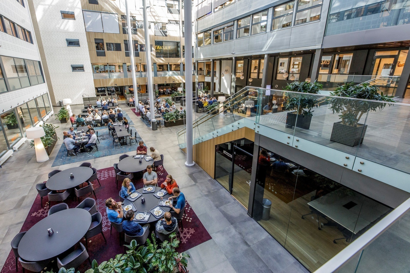 Fellesfasiliteter i bygget:
Personalrestaurant Galleribilde