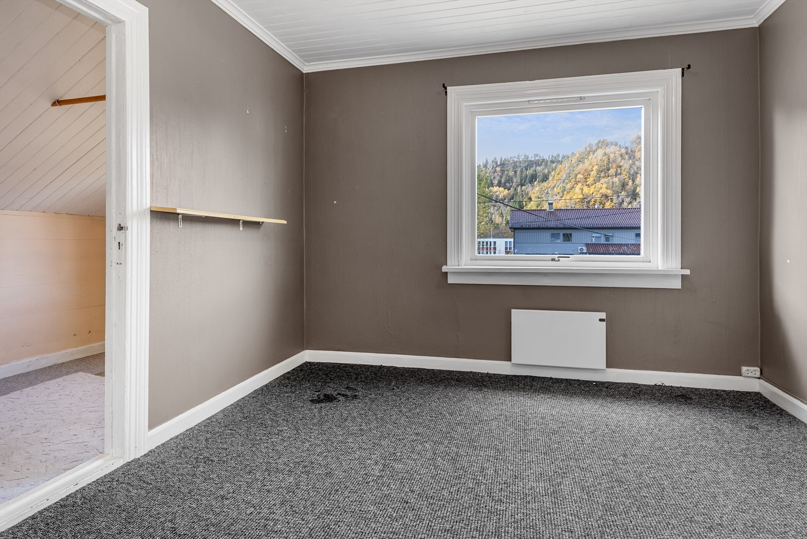 Soverom og kott på loft Galleribilde