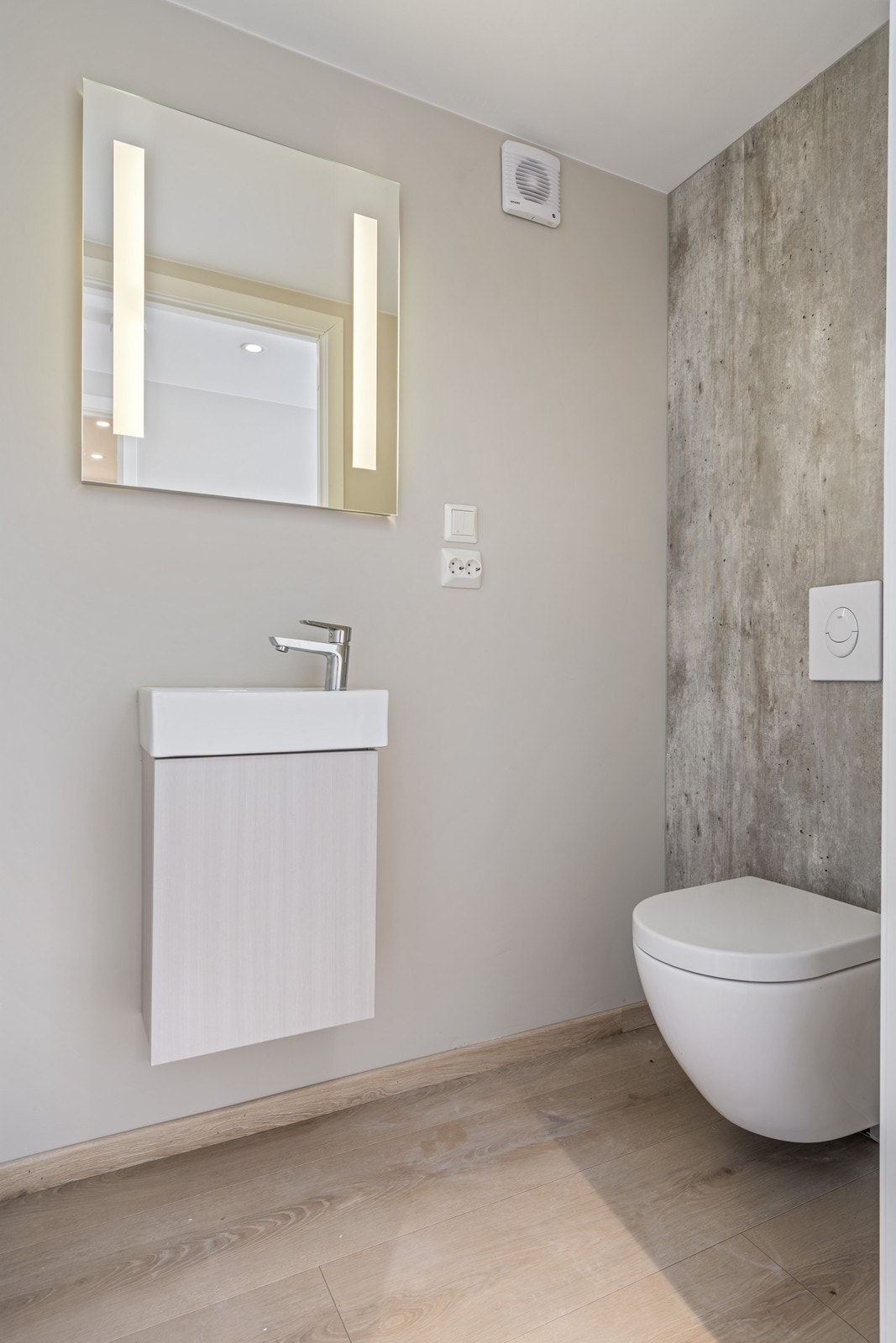 Praktisk gjestetoalett. Galleribilde