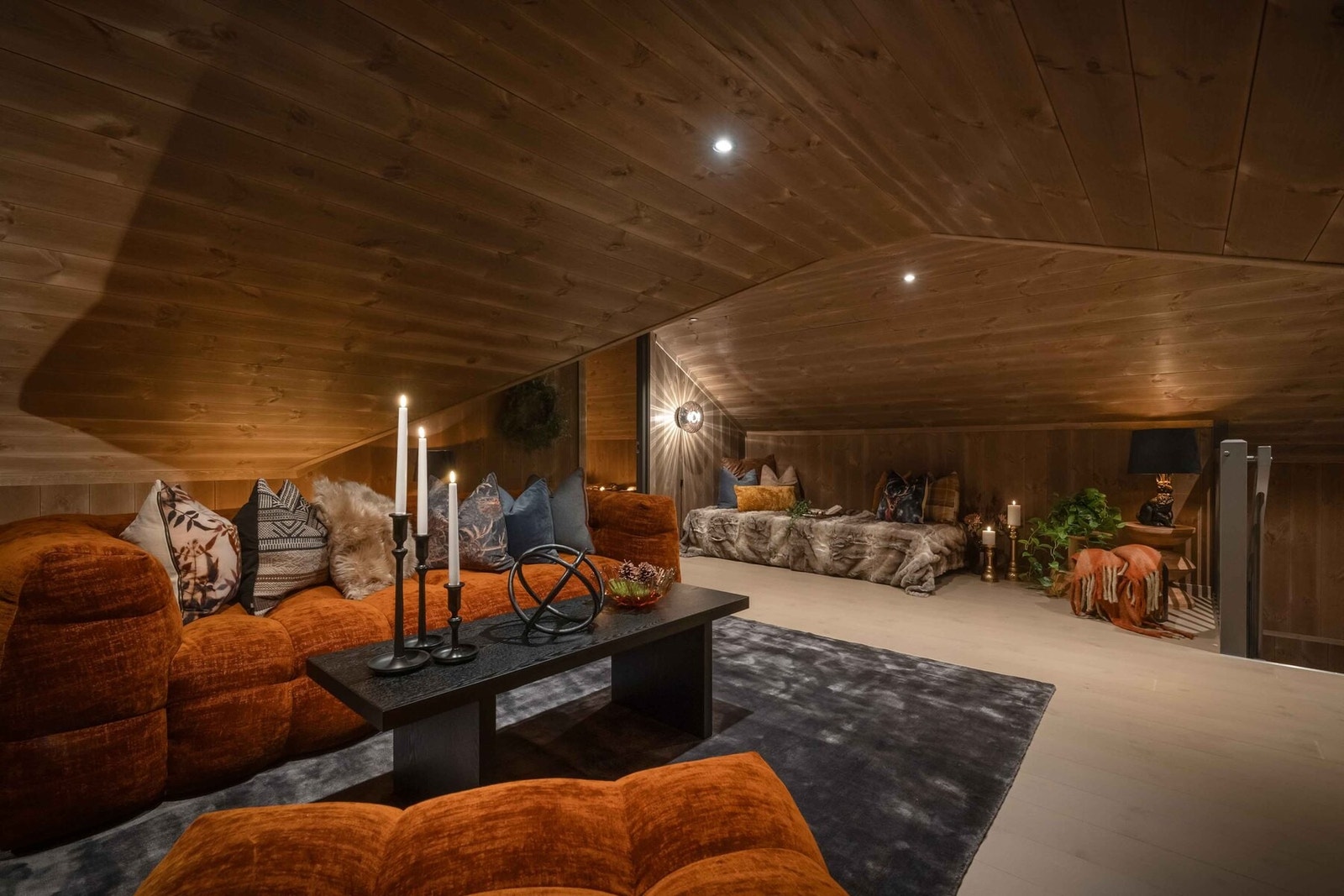 Eksempel på møblering av hemsstue. Foto fra møblert visningshytte. Galleribilde