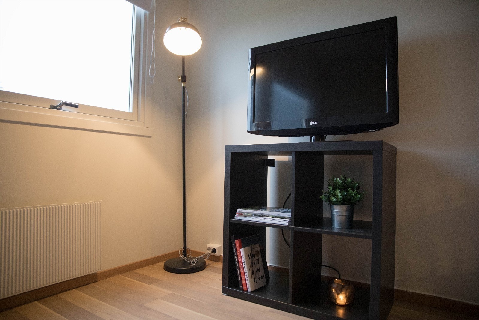 Bredbånd og grunnpakke-TV er inkludert Galleribilde