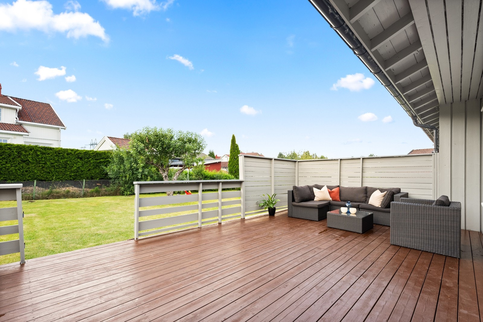 Her kan du nyte solen fra morgen til kveld. Galleribilde