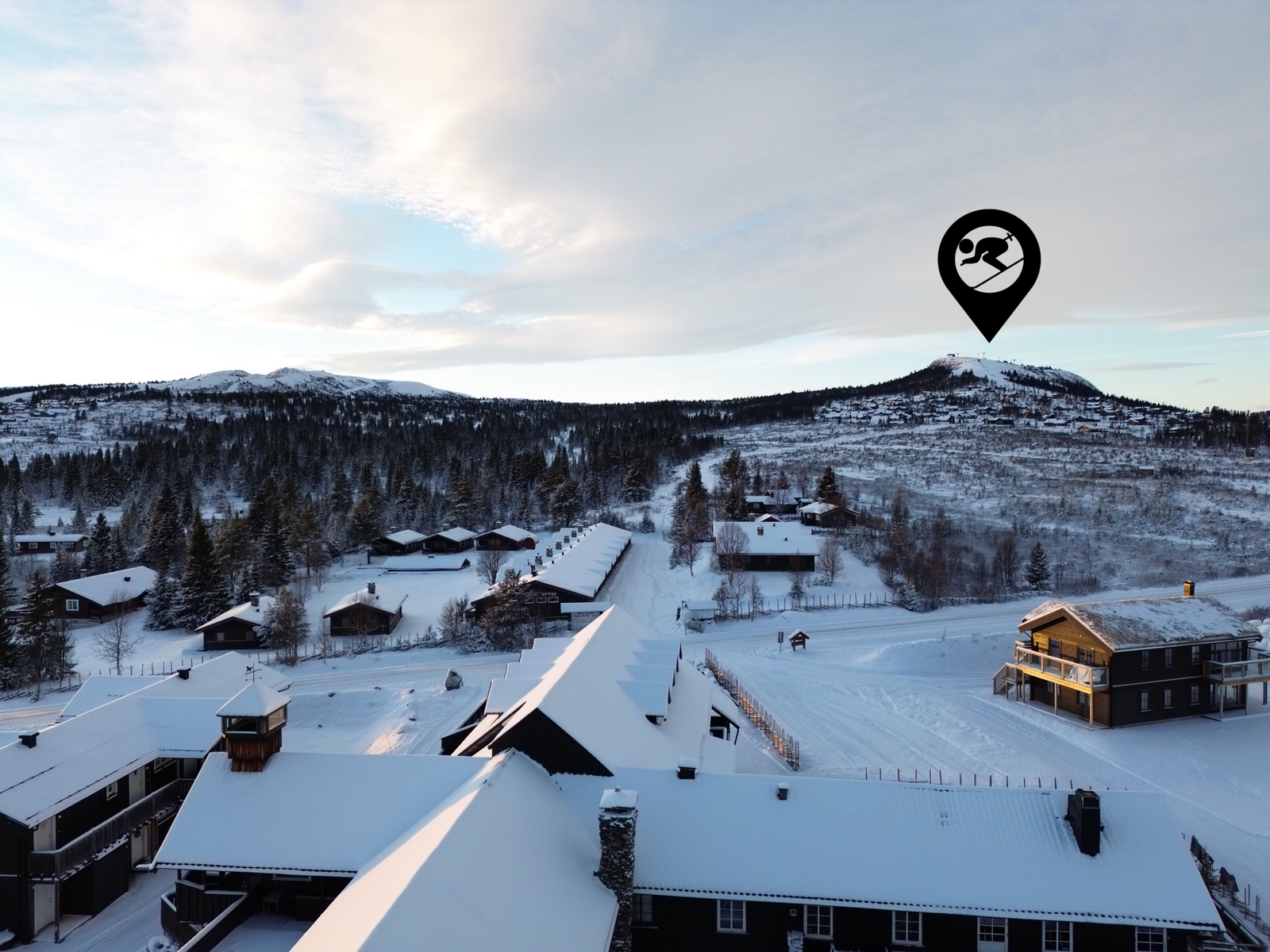 Langrennsløypene går på andre siden av veien og alpinsenteret er like i nærheten! Galleribilde