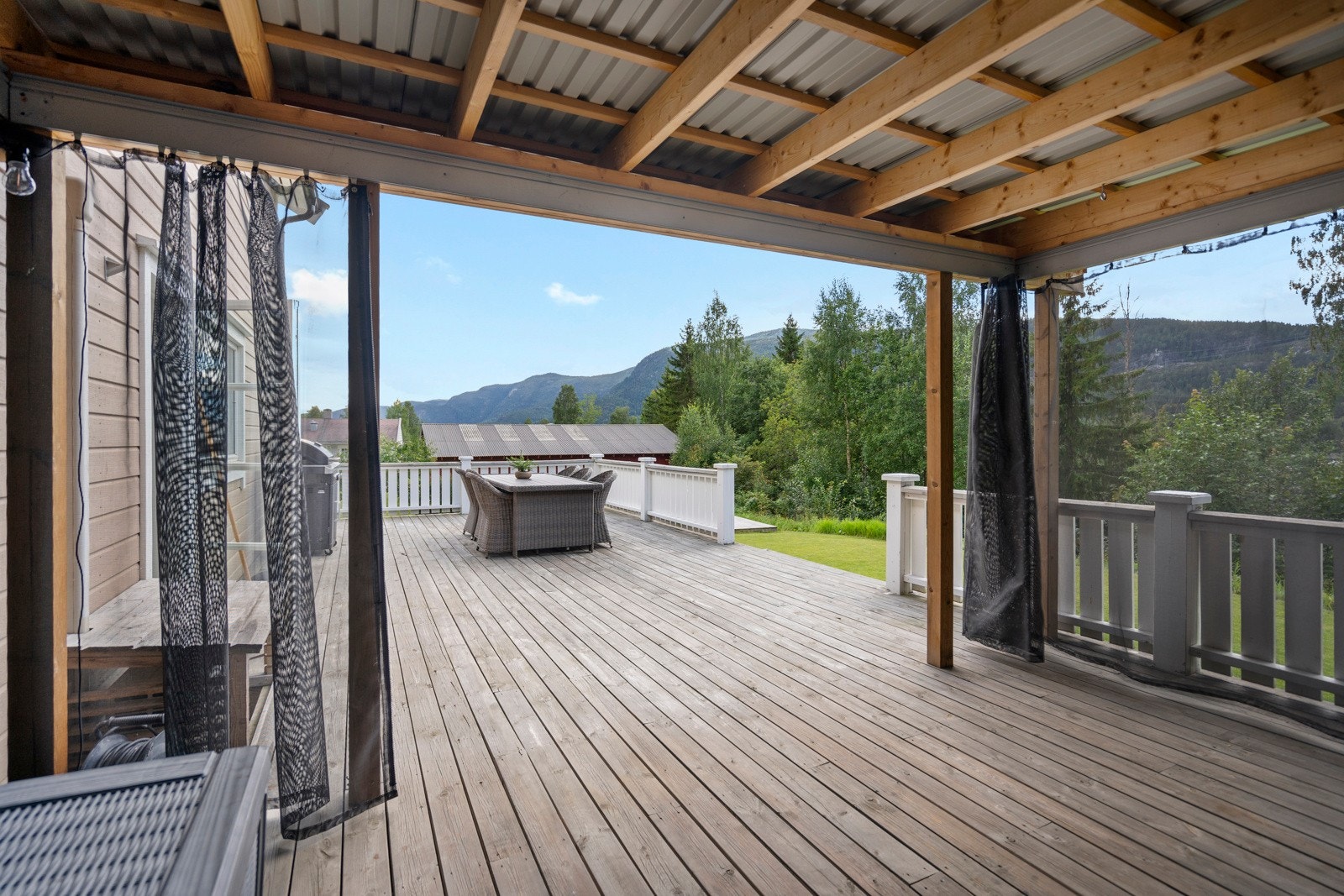 Med pergola kan man utvide utendørs sesongen. Galleribilde