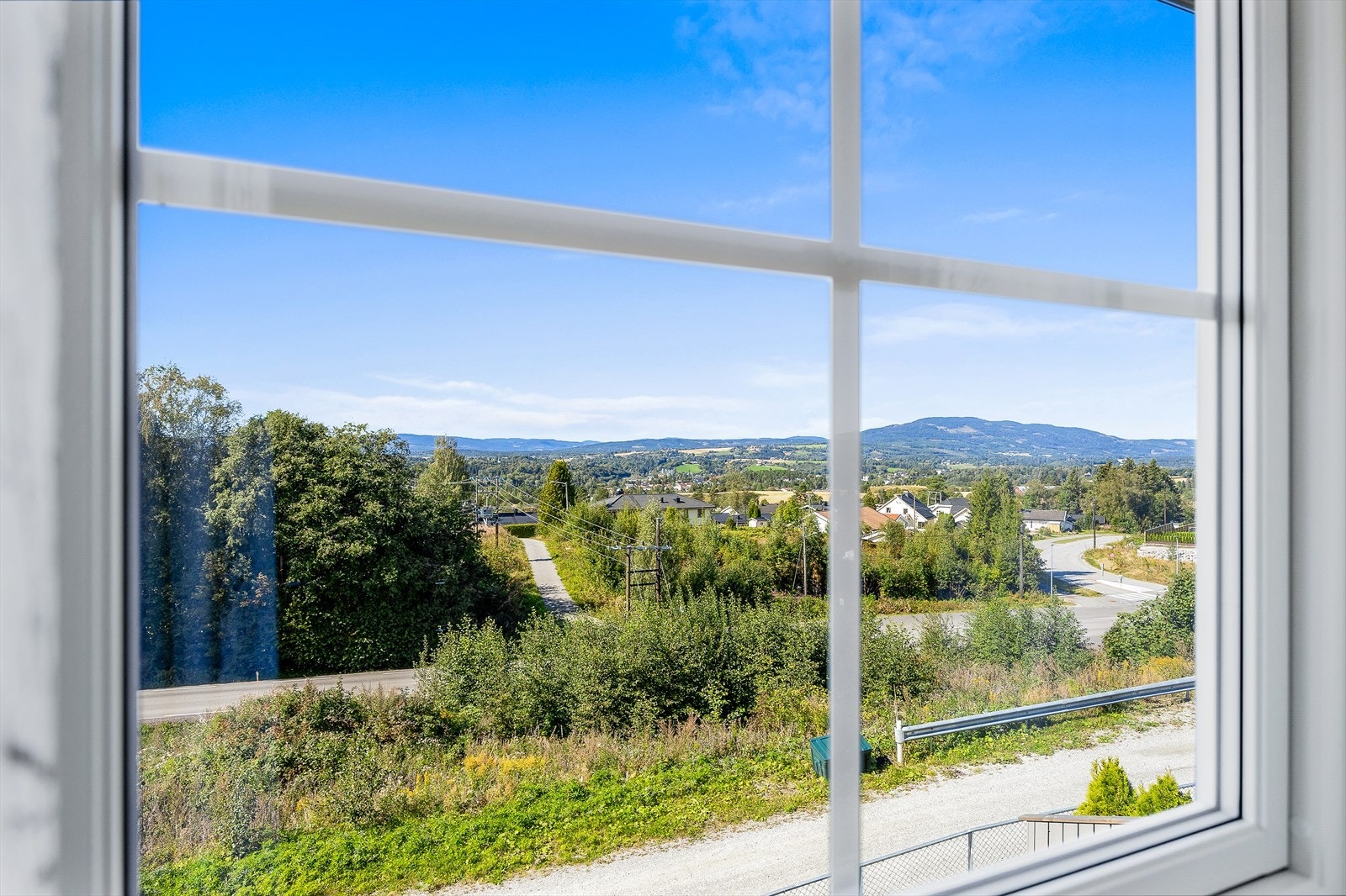 Fantastisk utsikt fra soverom i 2. etasje. Galleribilde