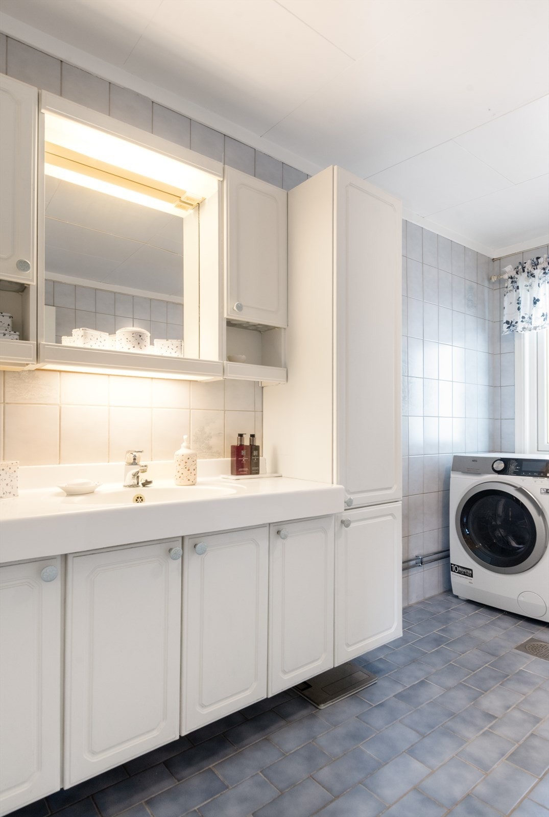 Godt med skapplass. Galleribilde