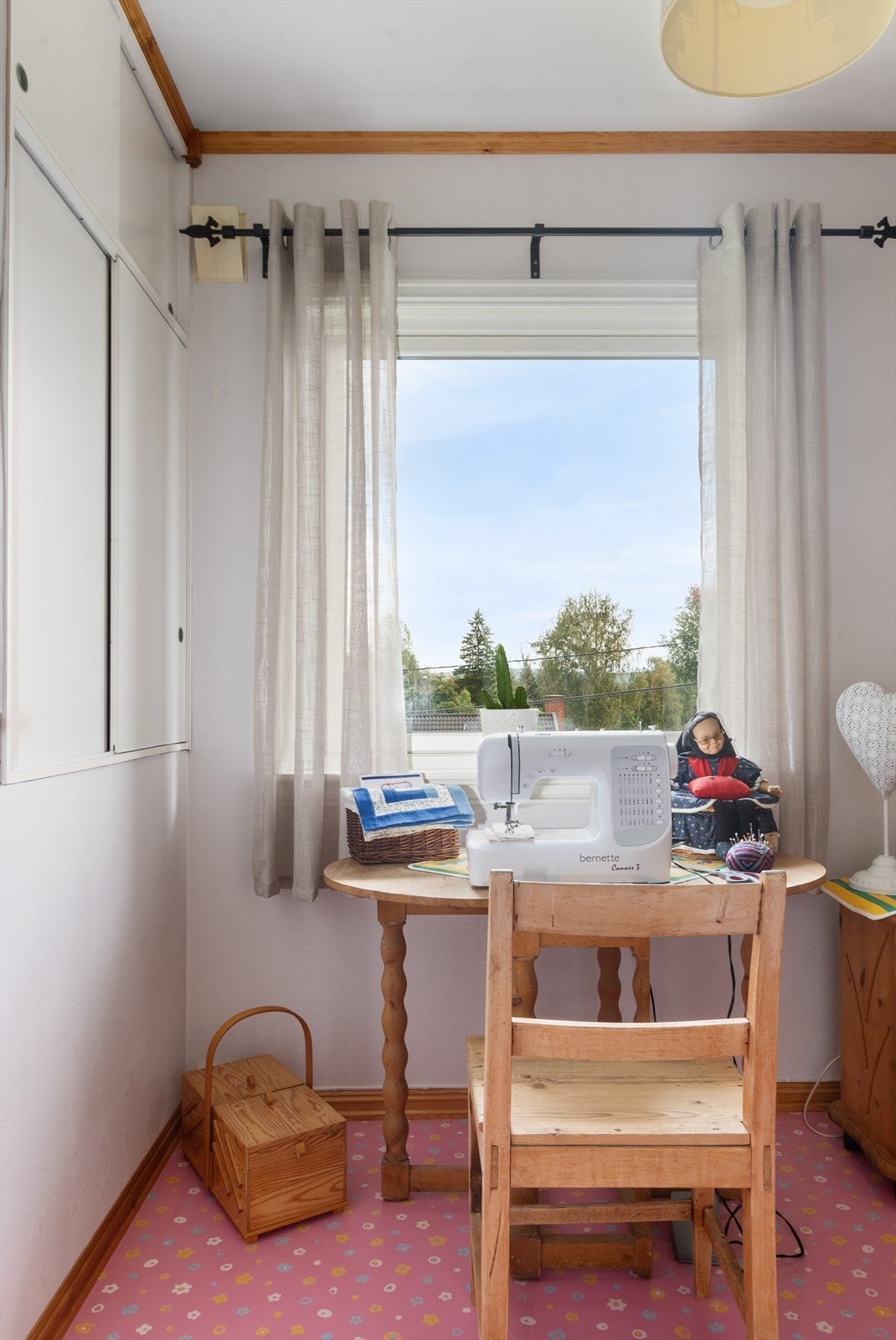 Barnerom eller syrom? Dette rommet passer til begge deler! Galleribilde