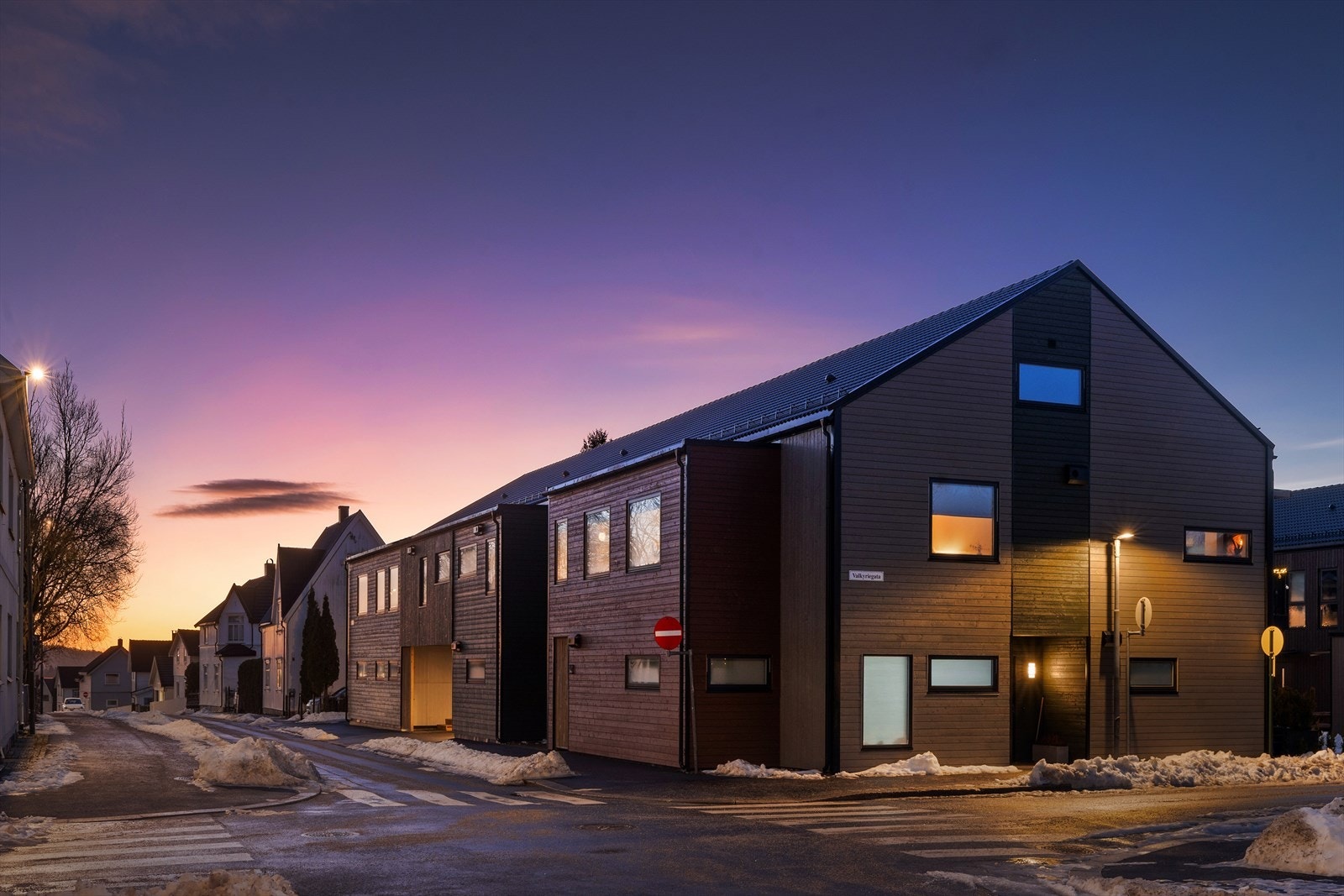 Velkommen til Skolegata 27B - Presentert av EiendomsMegler1 ved Henriette Henriksen. Galleribilde