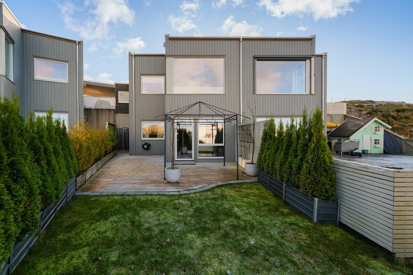 Velkommen til Langaberget 17, presentert av Trond Kristoffersen, Aktiv Eiendomsmegling Jæren AS. Foto: Hanne Karlsen Galleribilde