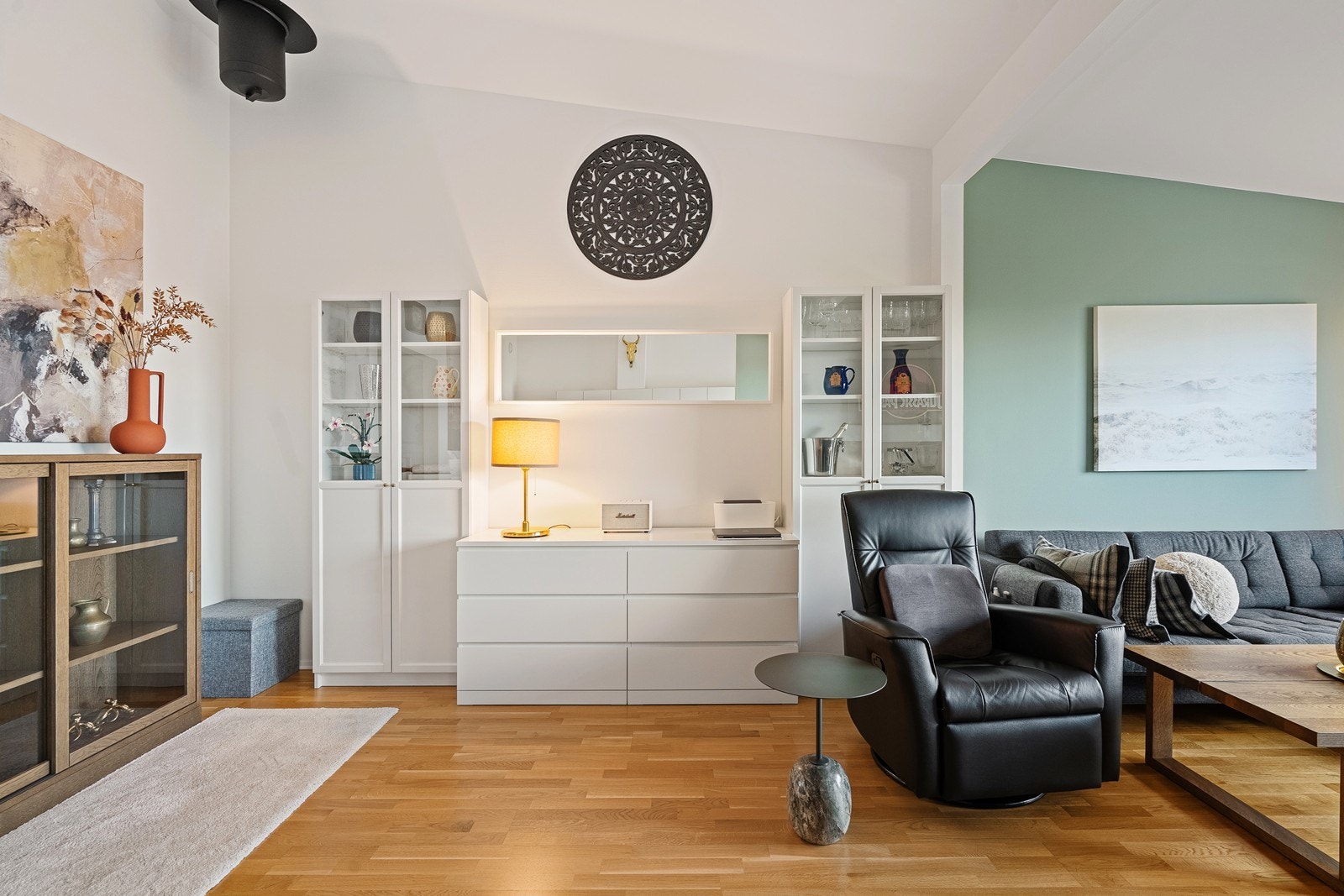 Den gode takhøyden skaper en flott romfølelse. Galleribilde