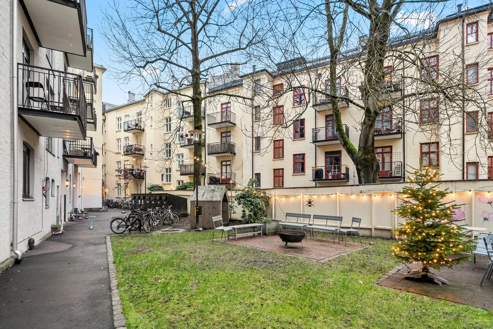 Flotte fellesarealer som kan benyttes av beboerne. Veldrevet borettslag med en god blanding av aldre Galleribilde