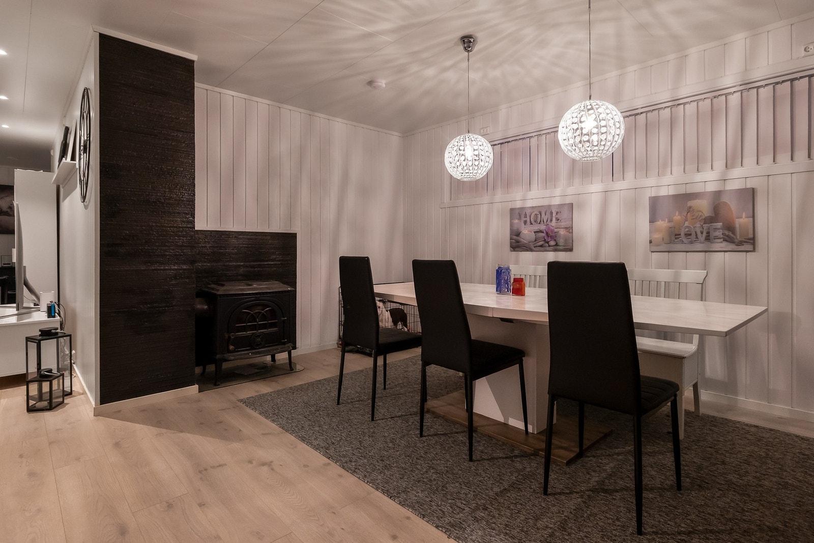 Perfekt for hyggelige måltider med familie og venner. Galleribilde