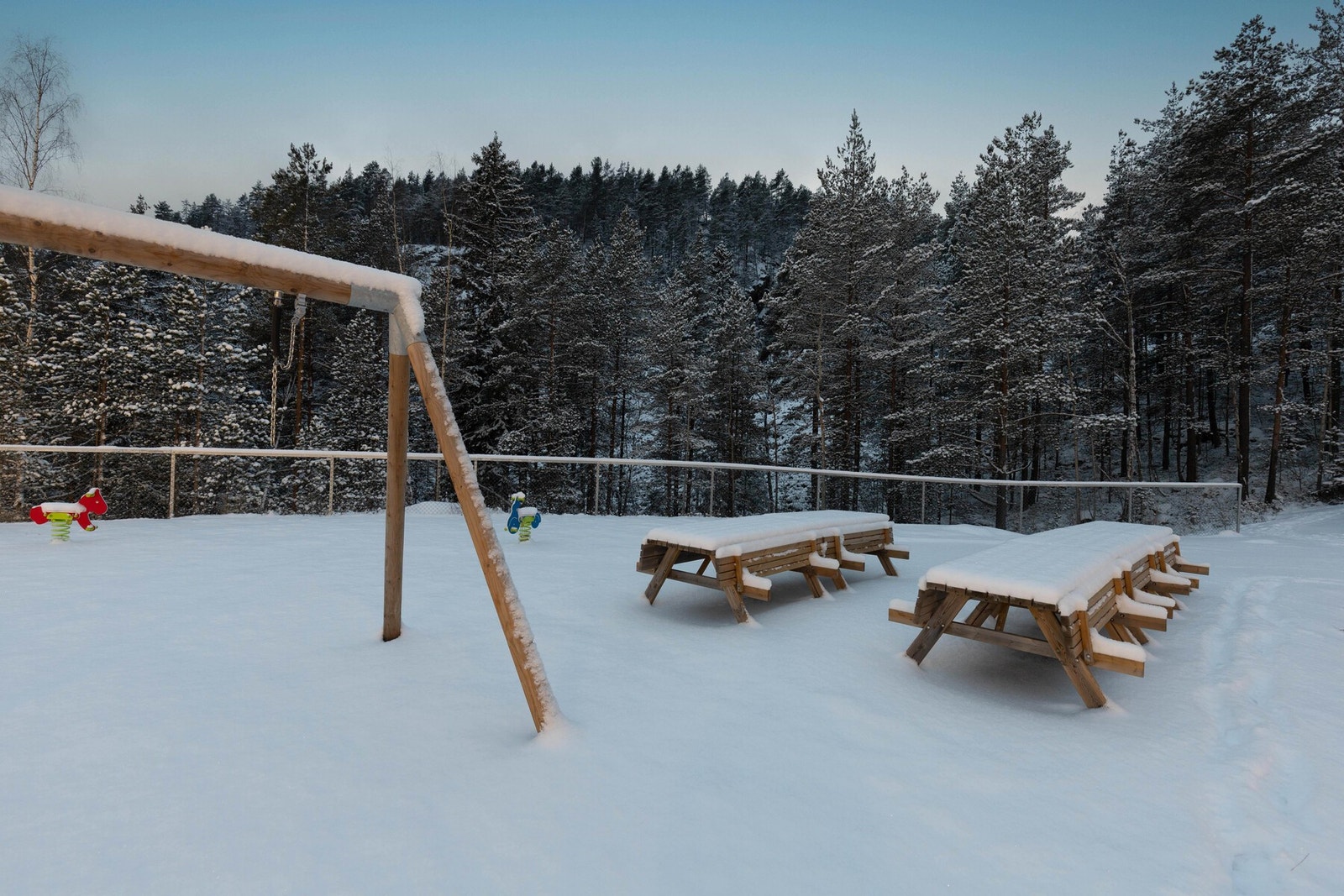 Lekeplass i området. Galleribilde