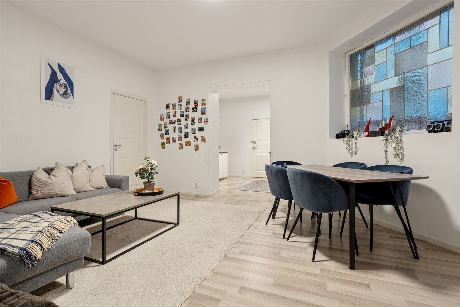 Leiligheten ble pusset opp i 2021 og fremstår som innbydende. Galleribilde