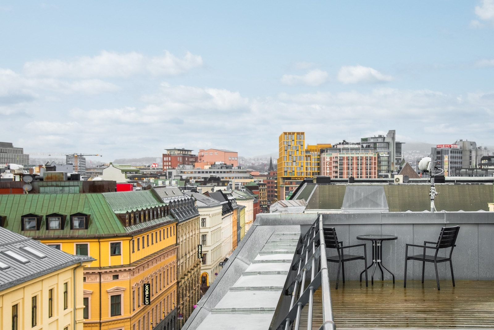 Utsikt på den felles takterrasse. Galleribilde