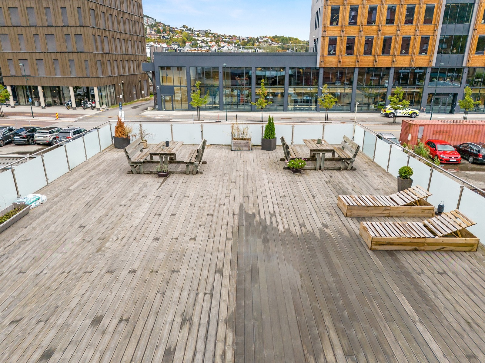 Felles terrasse i borettslaget. Galleribilde