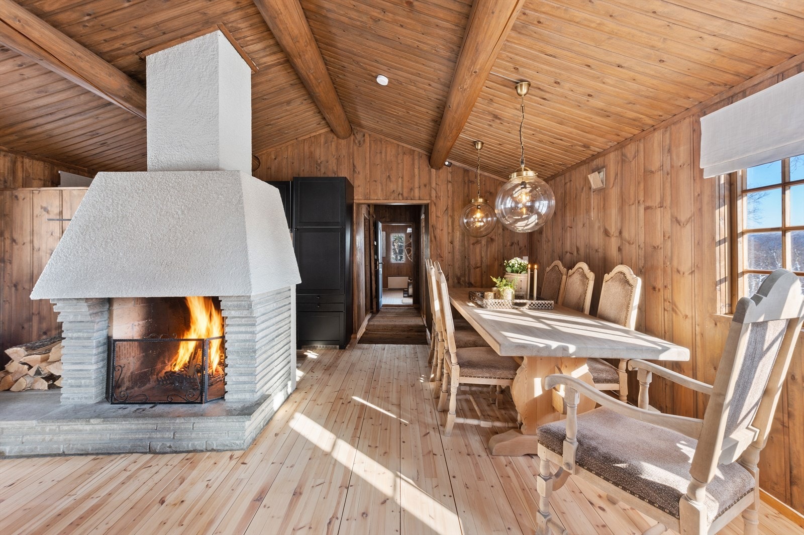 Stue med åpen peis Galleribilde