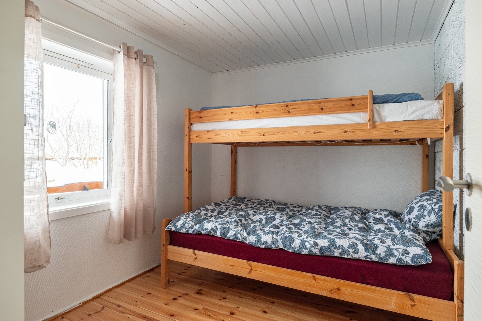 Soverommet i sokkeletasjen er på 7,5m² Galleribilde