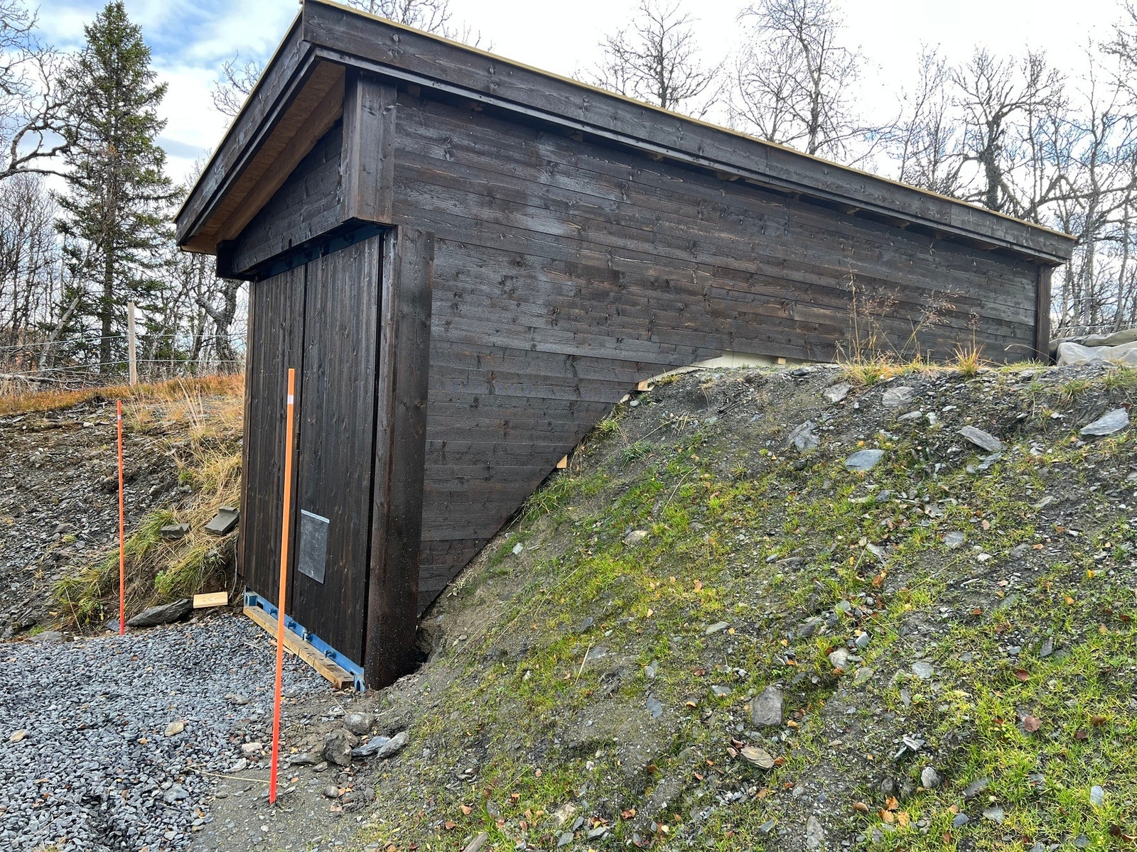 Selgers foto. Uthus ferdigstilt høst 2025. Galleribilde