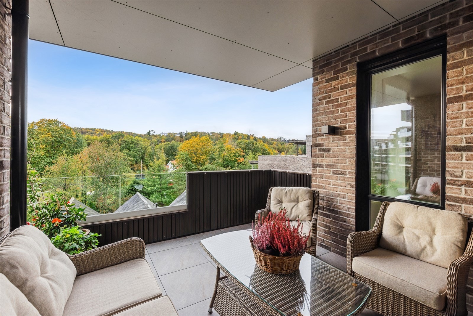 Eiendomsmegler Norge v/ Jon A Røsstad ønsker velkommen til Randesund Hageby - Toppleilighet i Strømmeveien 56 Galleribilde