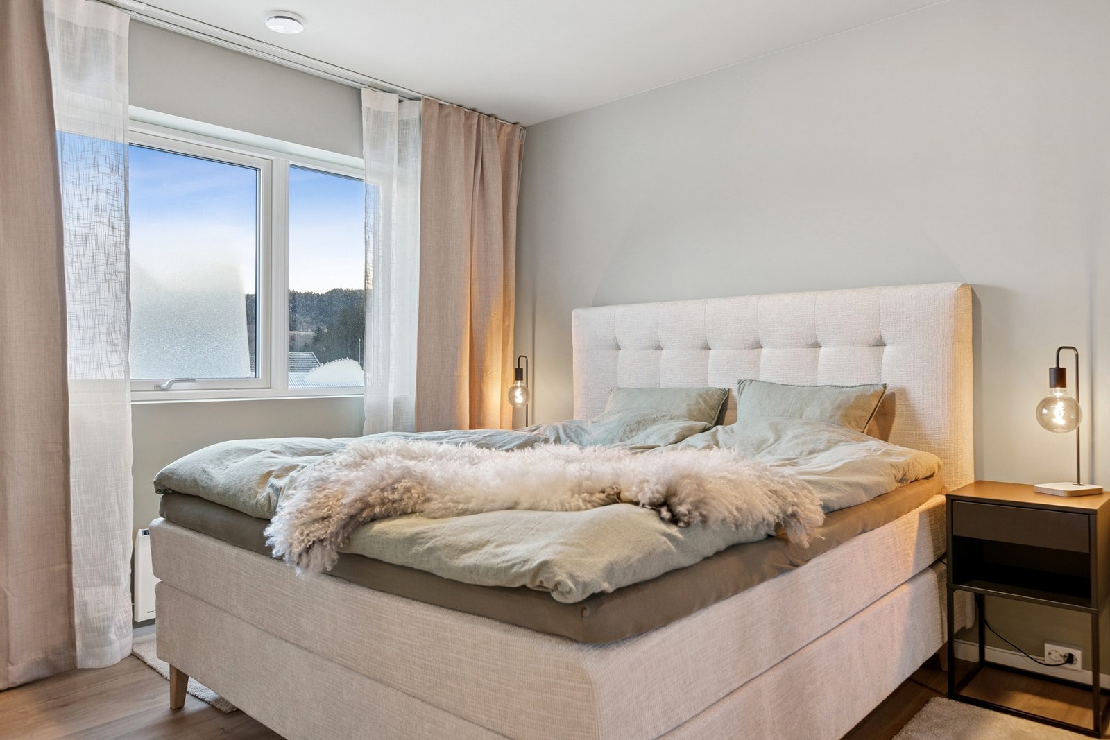 Boligen har totalt 2 soverom, begge av god størrelse. Galleribilde