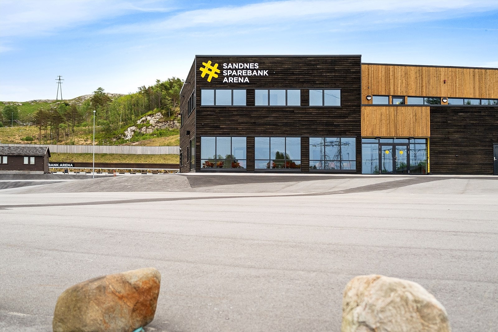 Rulleskibanen i Melsheia tilbyr en flott og trygg arena for både nybegynnere og erfarne skiløpere til å trene året rundt. Galleribilde