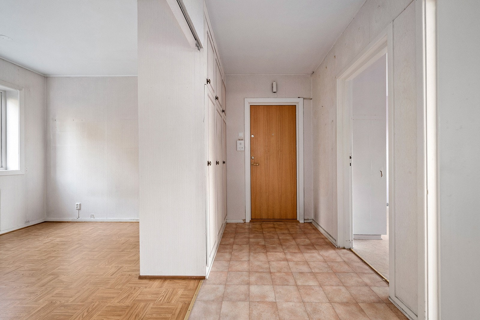 Entré og spisestue. Galleribilde