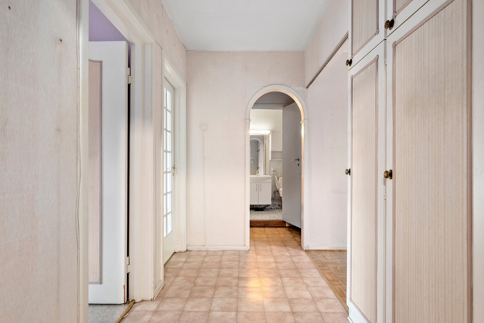 Entré. Galleribilde