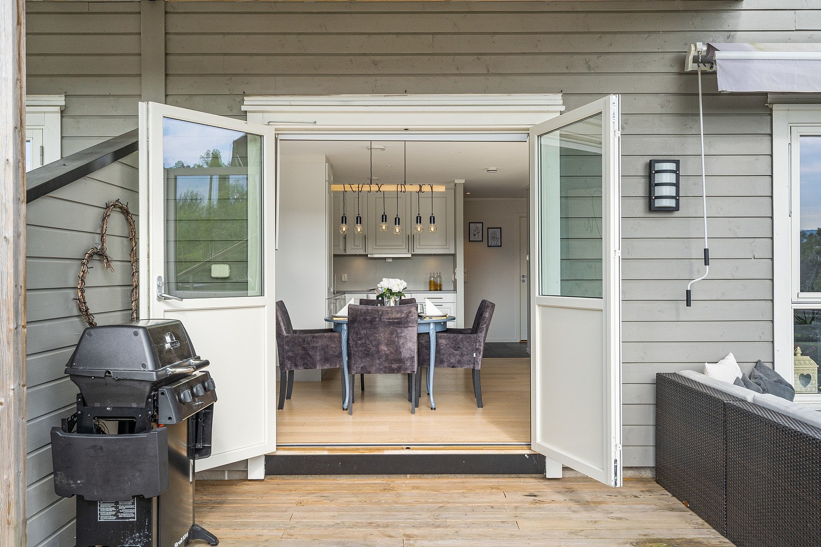 Terrasse. Galleribilde