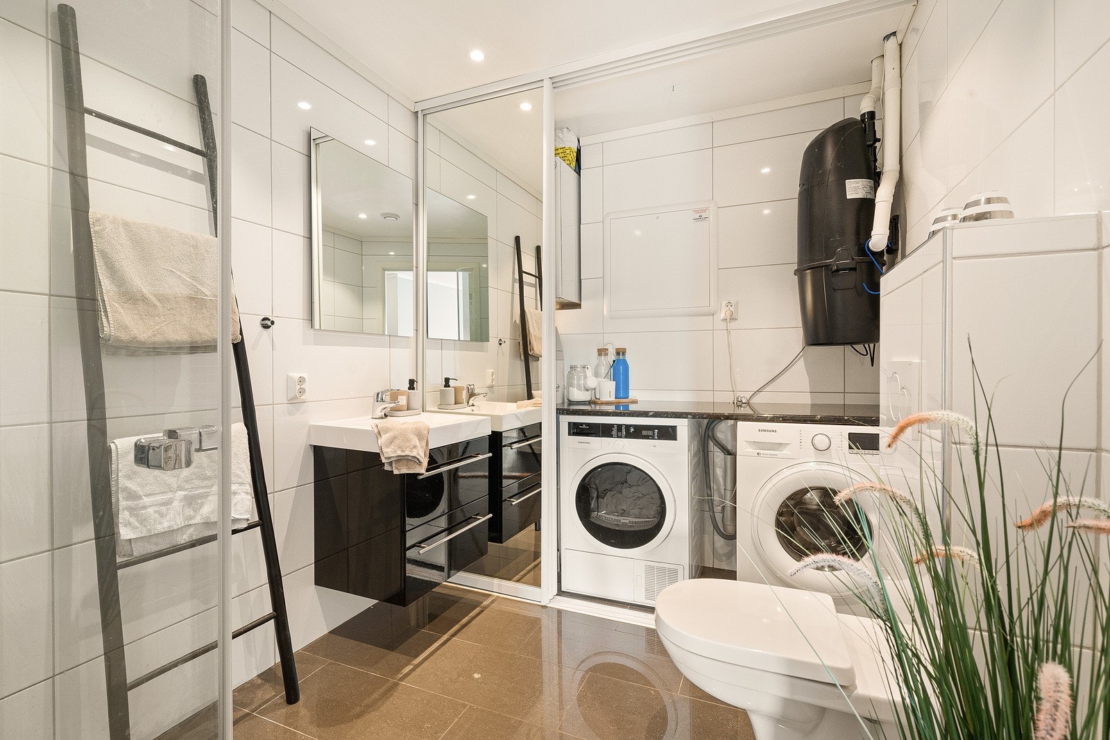 Bad/vaskerom. Galleribilde