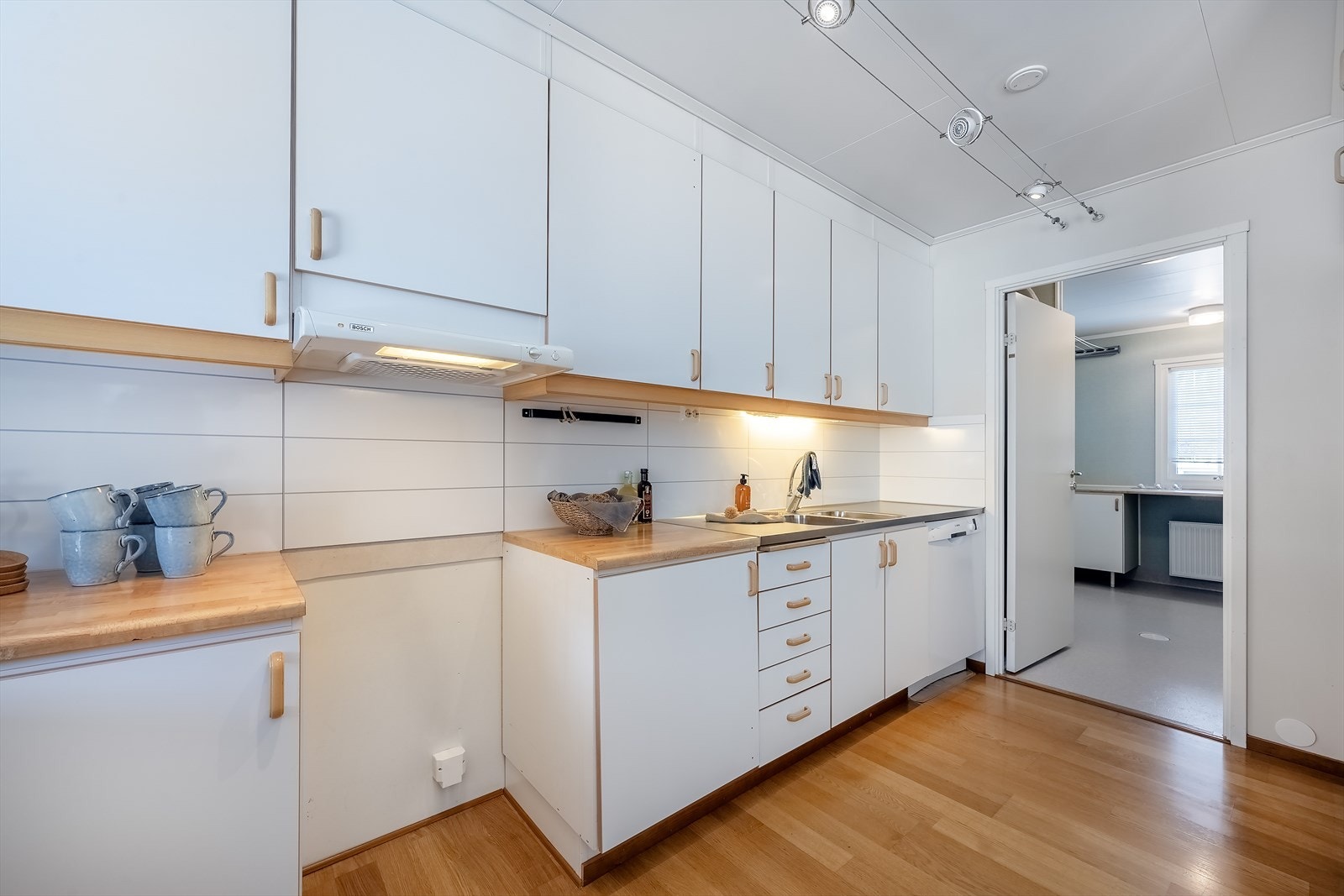 Vaskerom i tilknytning til kjøkkenet Galleribilde