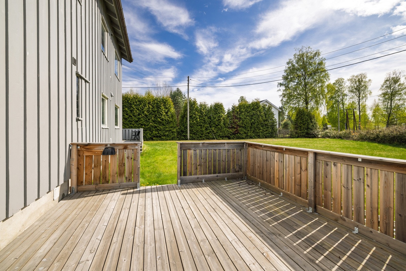 Her er det god plass til utemøbler blomster grill og annet. Galleribilde