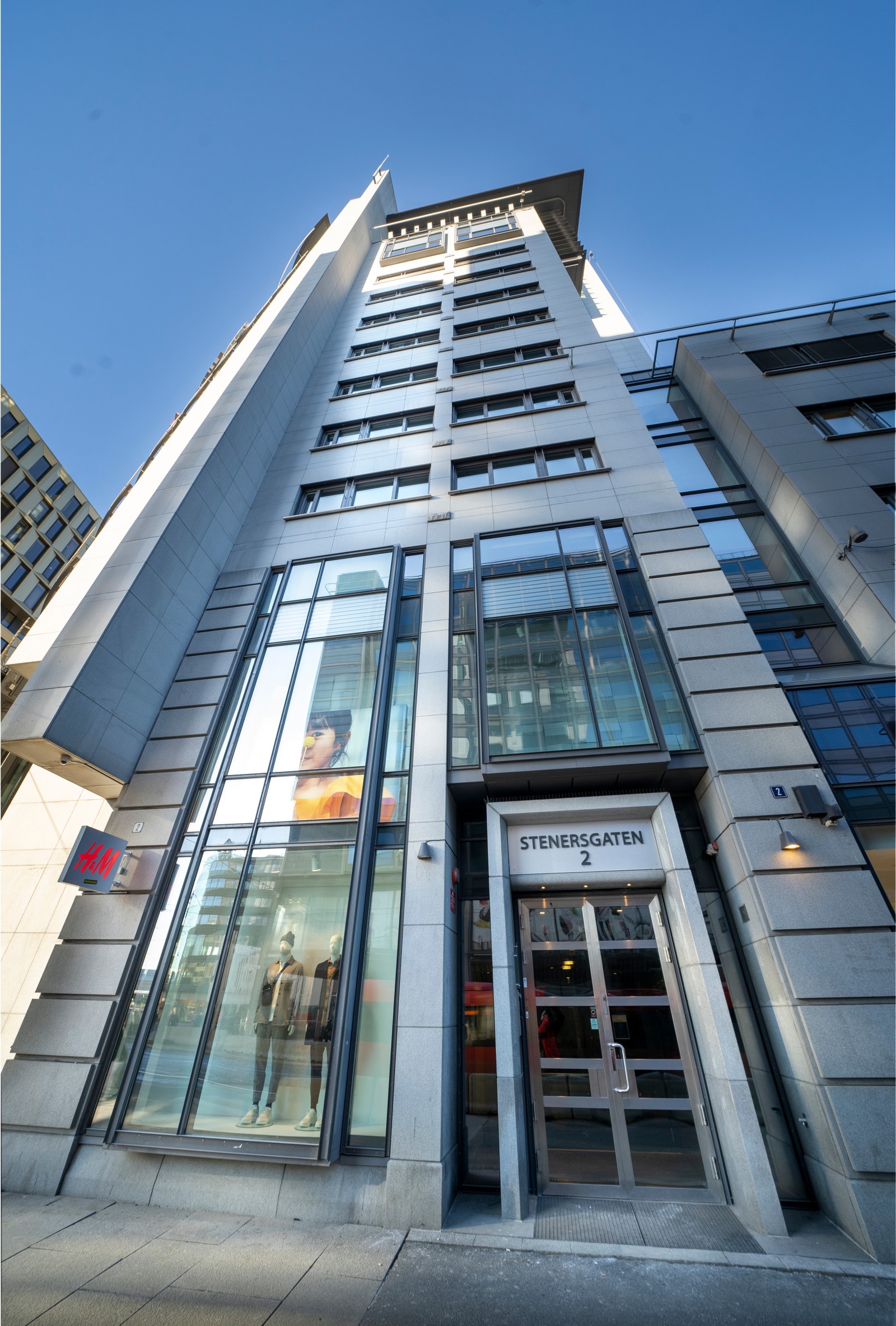 Fasaden i Stenersgata 2A. Her ligger også hovedkontoret til Thon Gruppen. Galleribilde