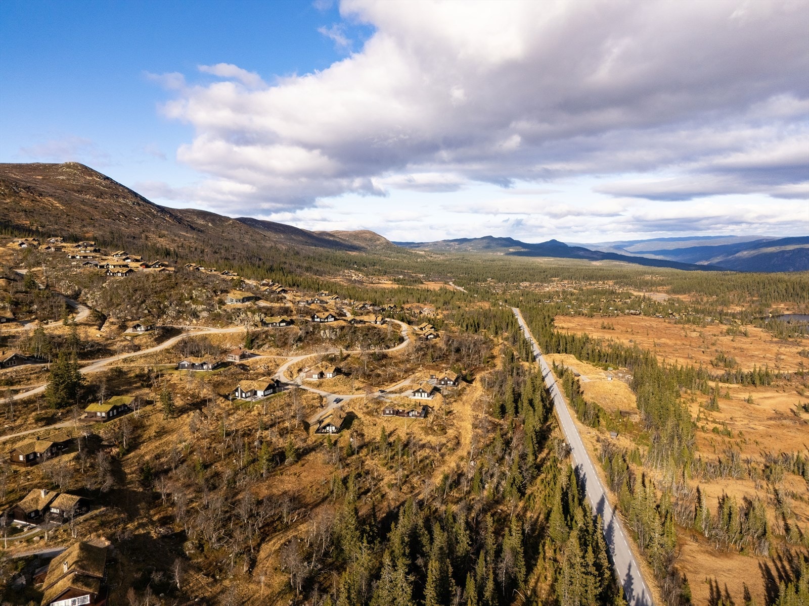 Her kan du nyte en flott utsikt og svært gode solforhold året rundt. Galleribilde
