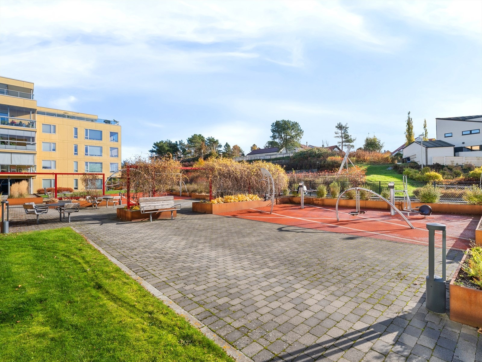 Flott opparbeidet uteområde på sameiets fellesareal Galleribilde