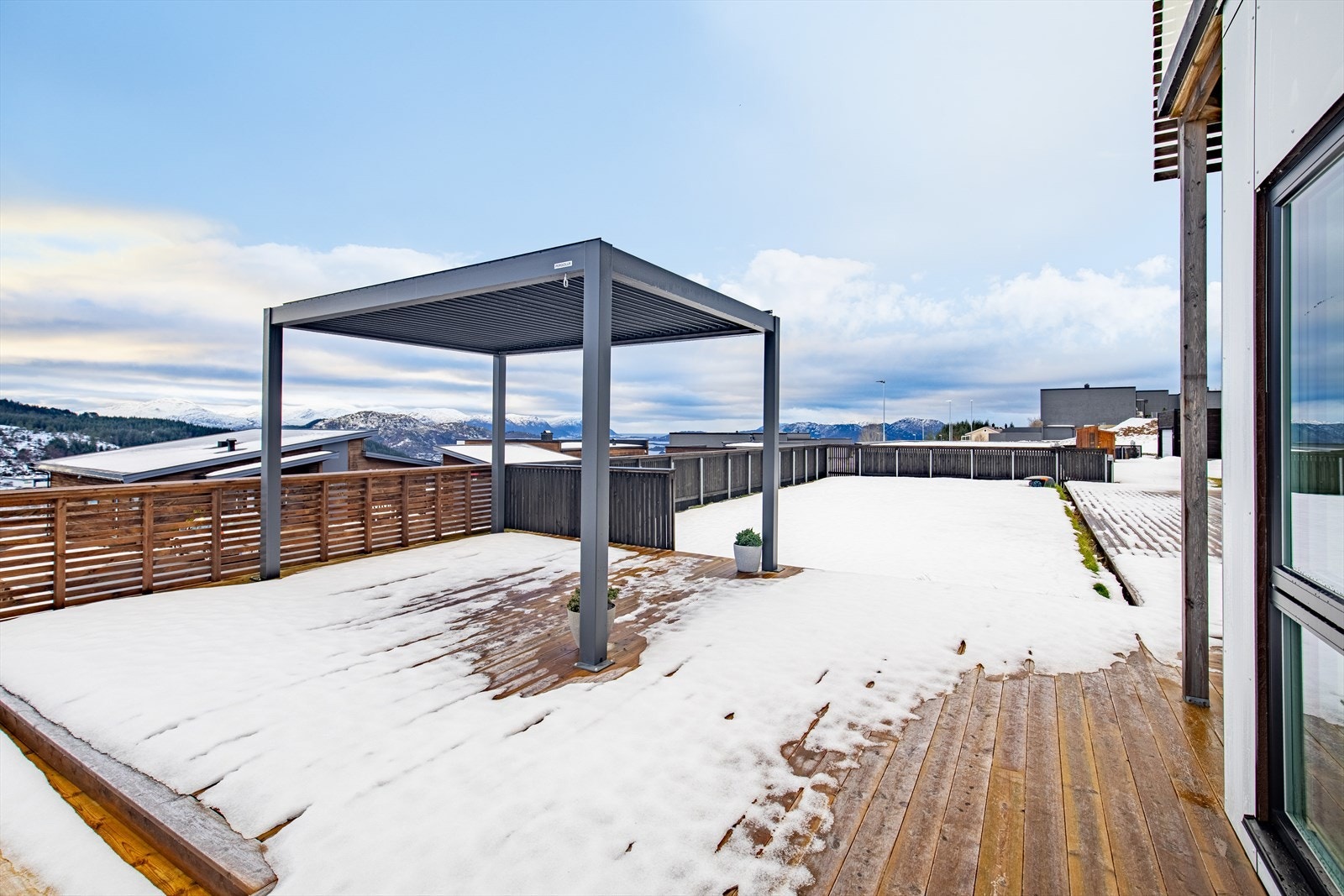 Utearealet har meget gode solforhold Galleribilde