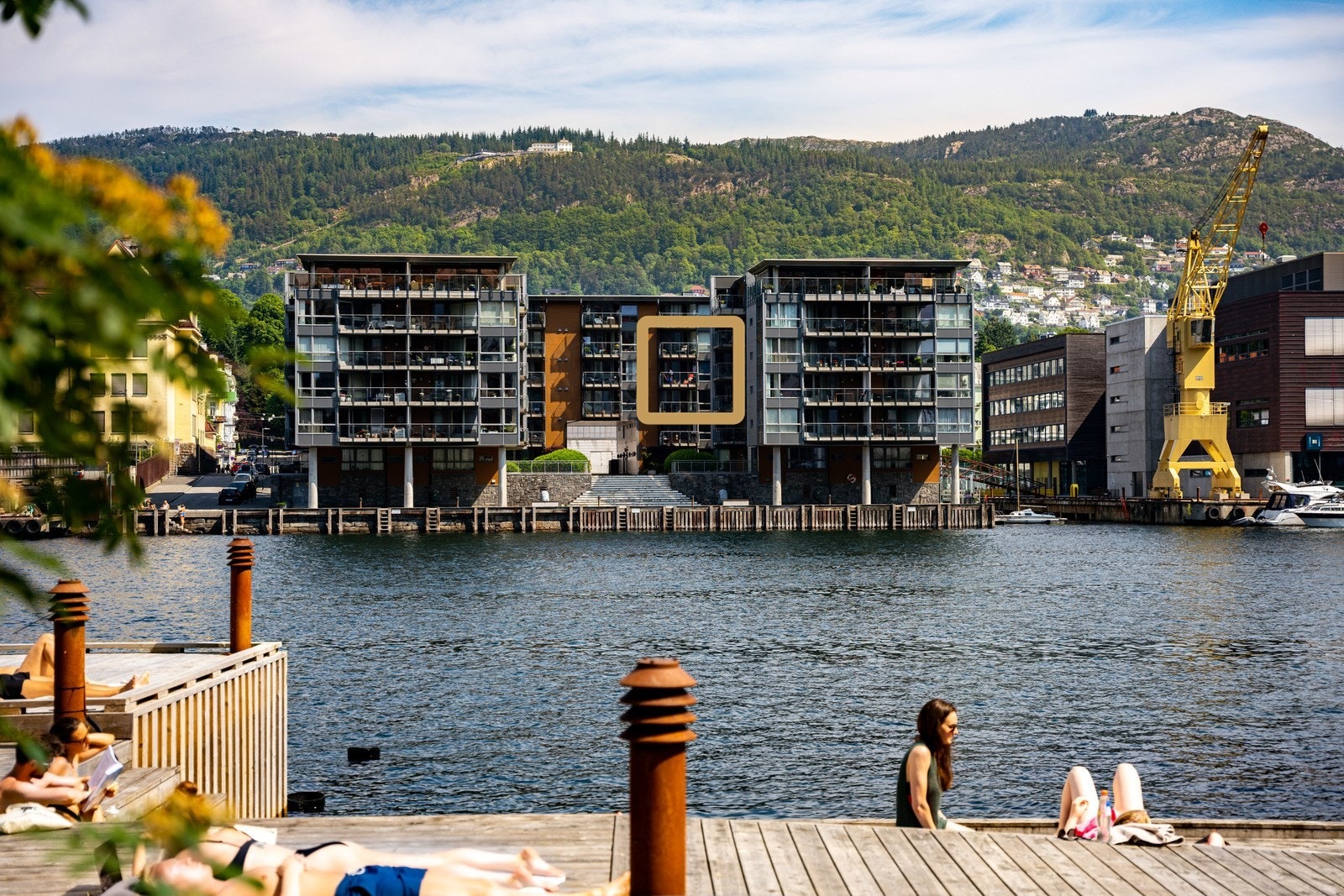 - Puddefjorden borettslag har egen brygge, bilfrie fellesarealer og har nylig investert i ny baderampe - Galleribilde