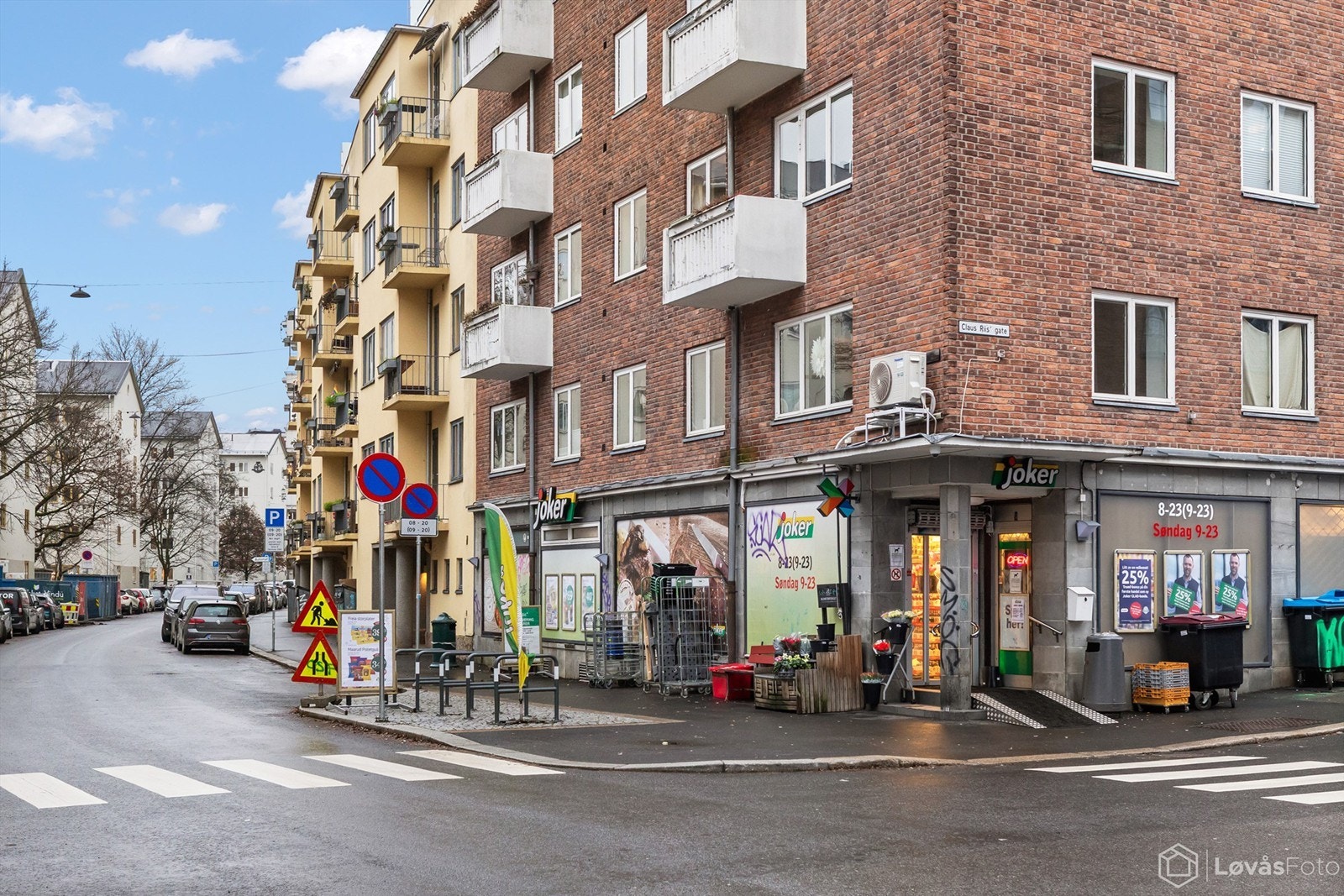 Nærbutikken Joker ligger lett tilgjengelig i enden av veien. Galleribilde