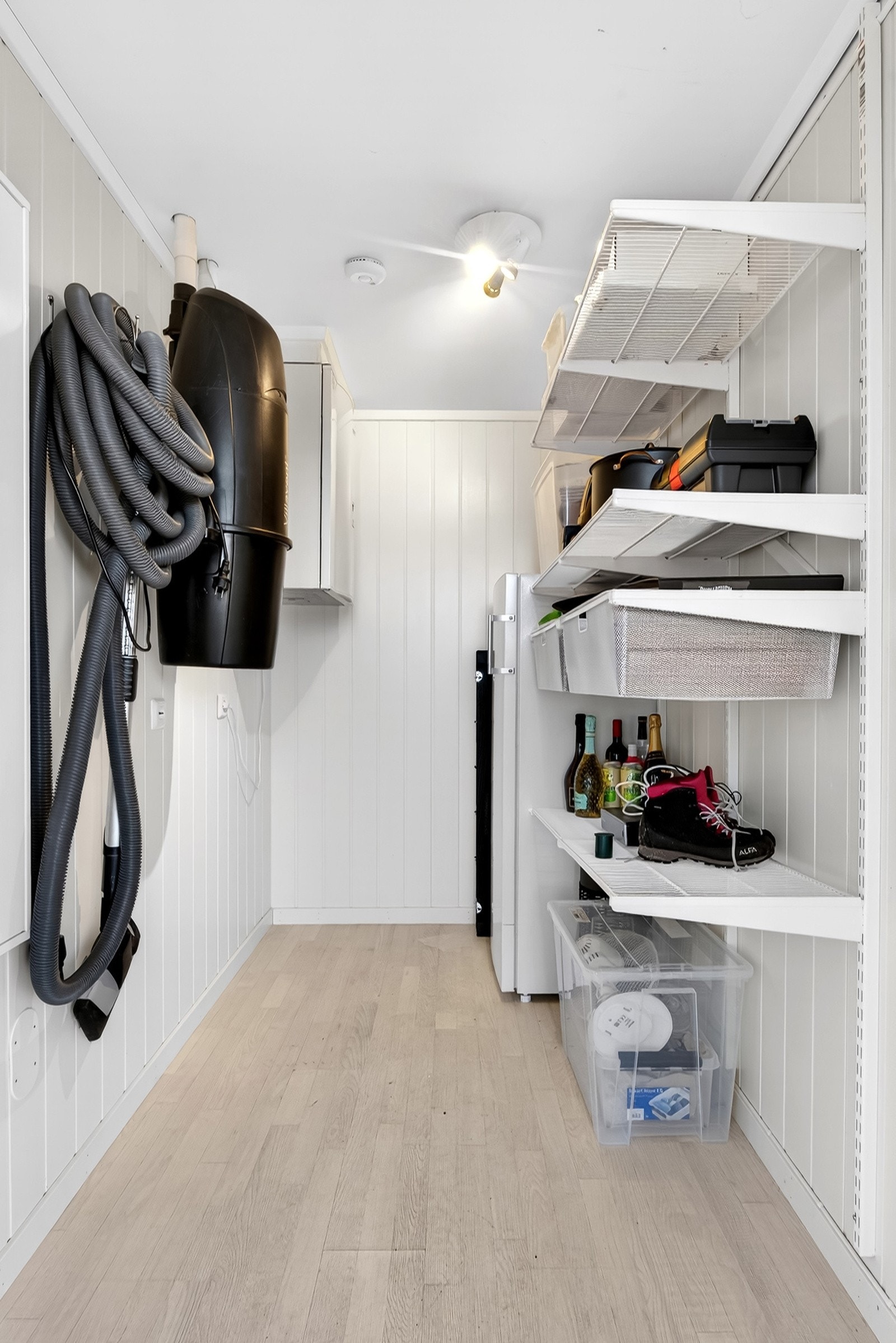 Utvendig bod. Galleribilde