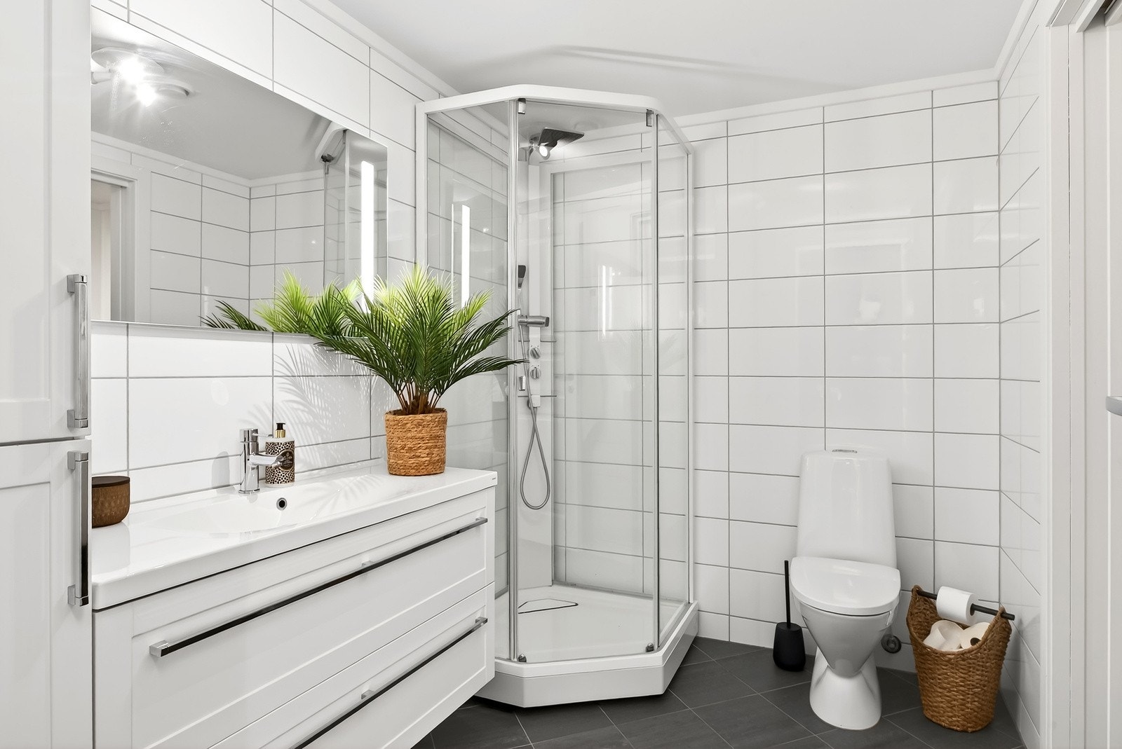 Helfliset bad i god størrelse. Galleribilde