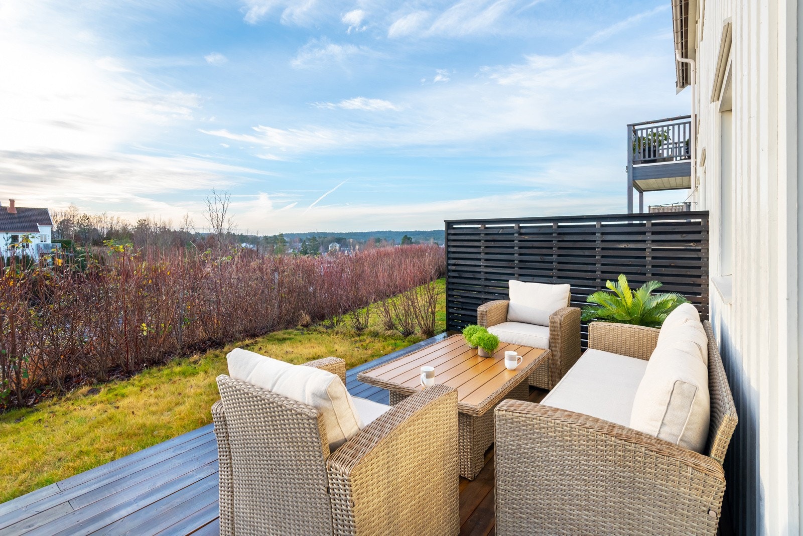 Leiligheten byr på en meget fin utsikt og ligger høyt og fritt. Galleribilde