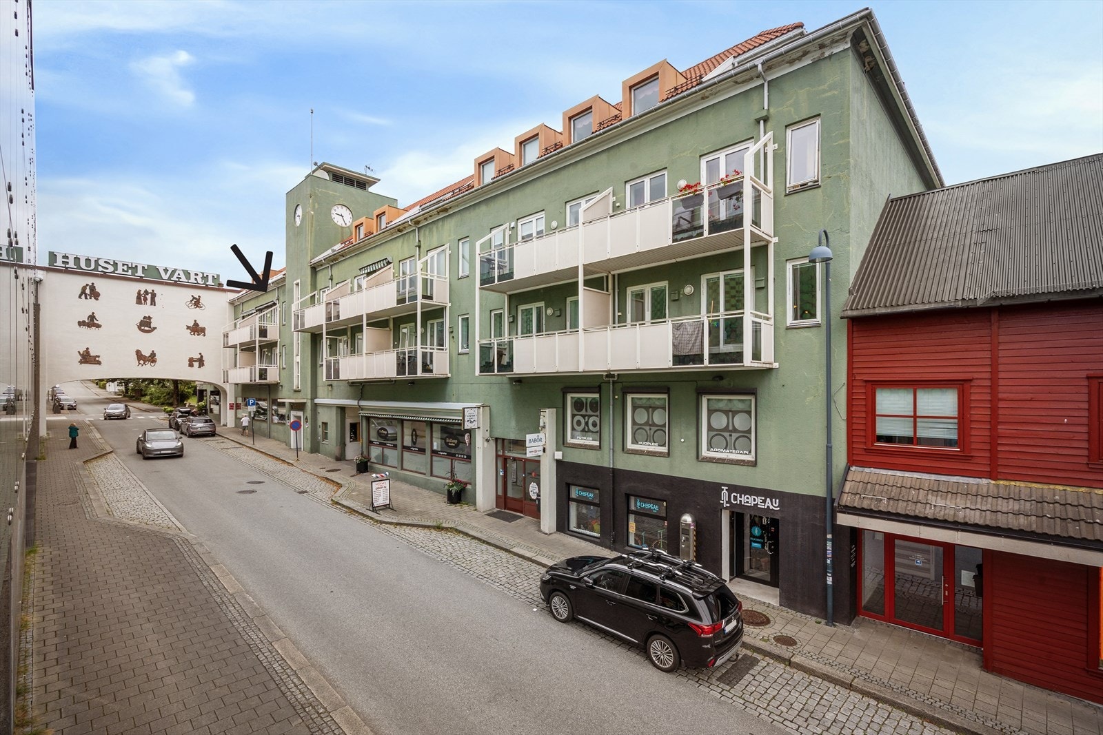 EiendomsMegler1 v/ Eirik Hanekamhaug presenterer Solaveien 3! Galleribilde