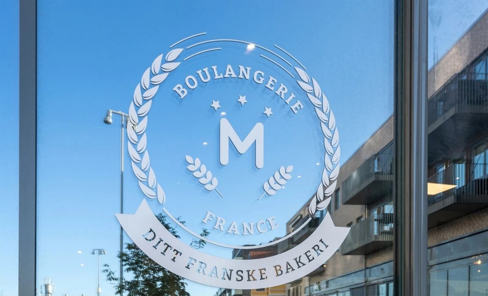 Her får man kaffe og ferske bakevarer rett utenfor døren. Galleribilde