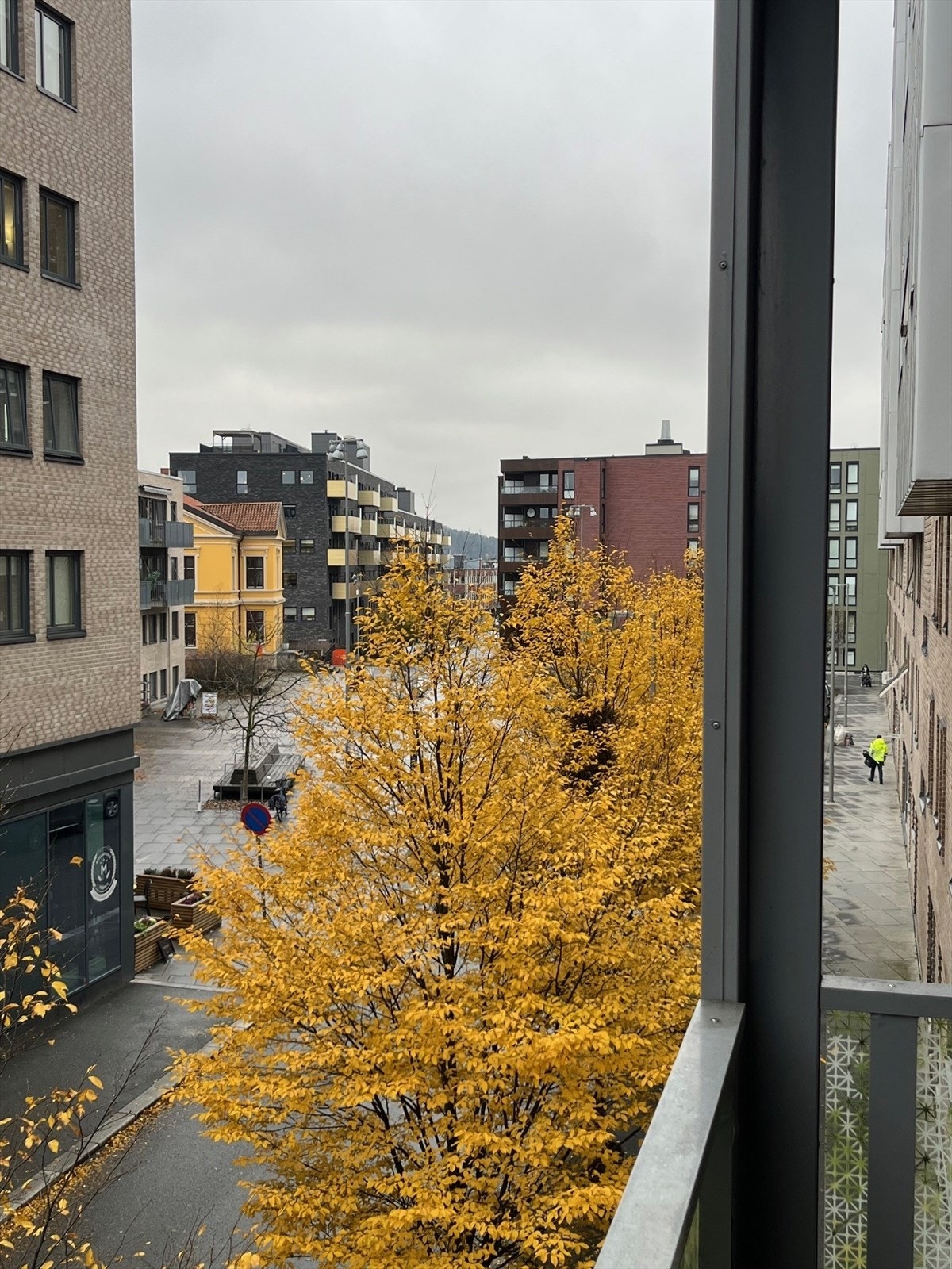 Utsikt fra balkong. Galleribilde