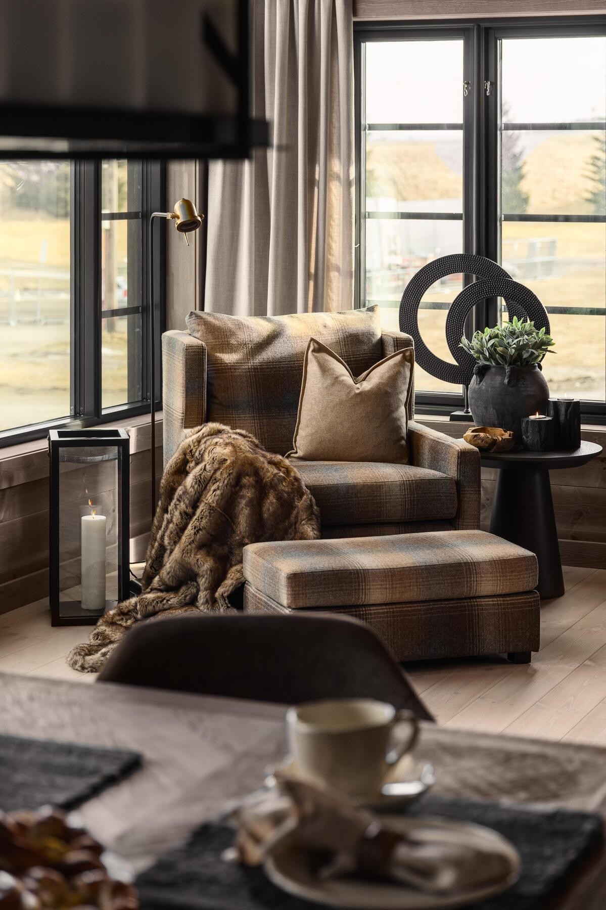 Foto fra visningshytte Rognli med oppstue på Hellerudsletta Galleribilde