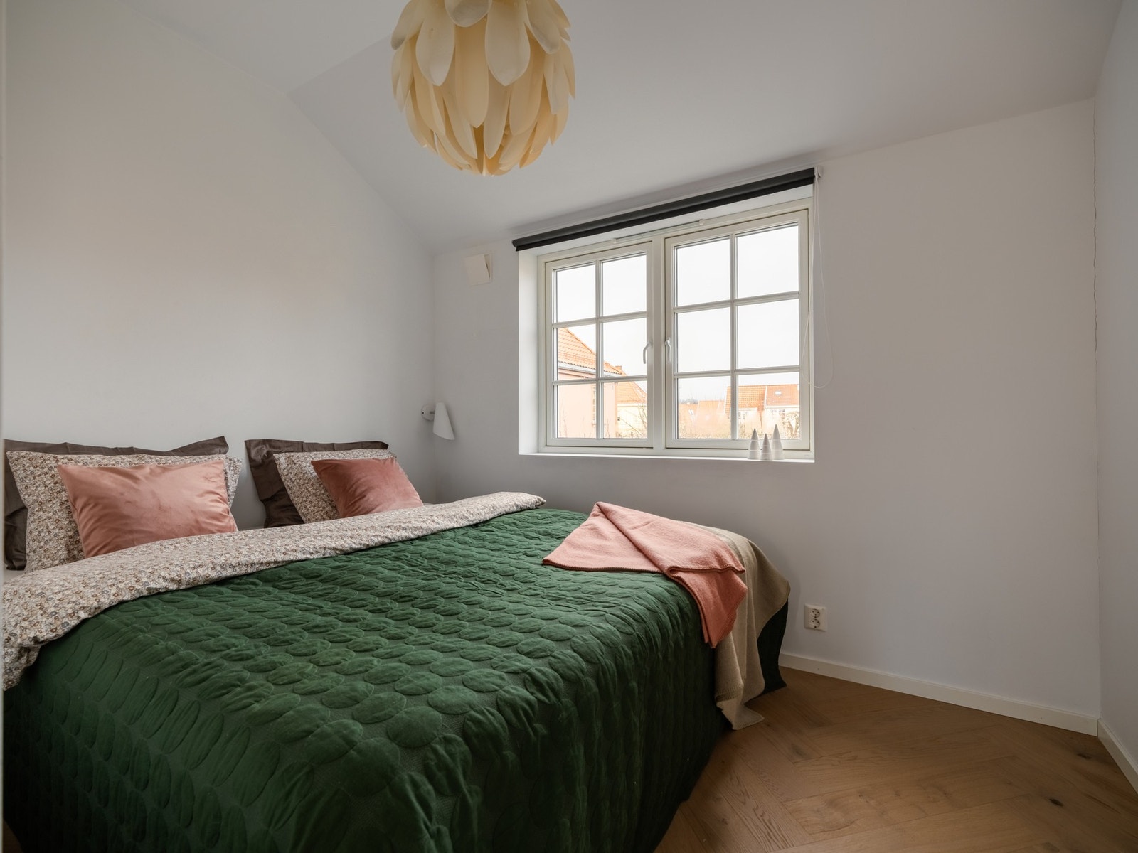 Og selve rommet har vi her. Galleribilde