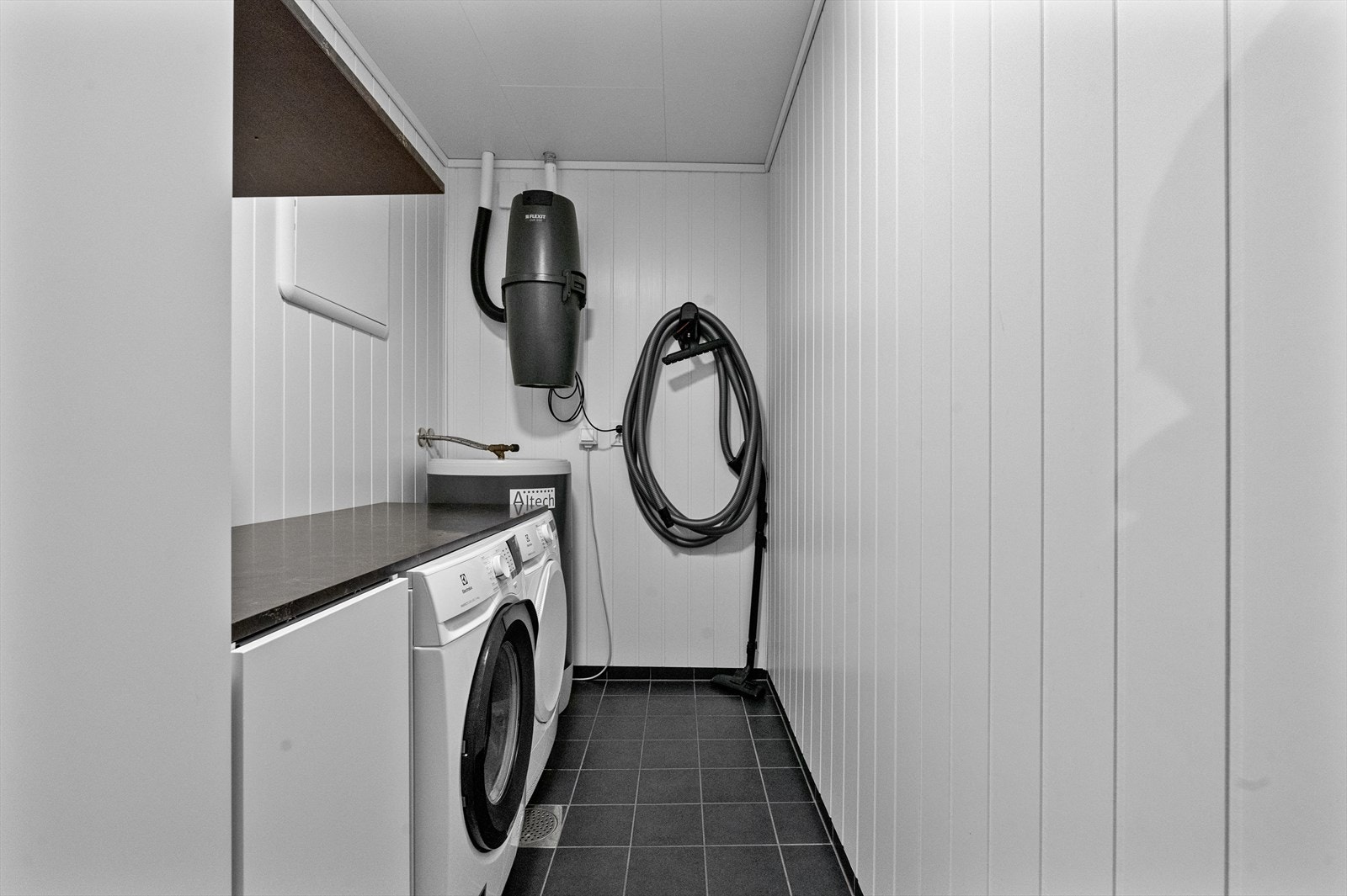 Vaskerom / bod med skapinnreiing Galleribilde