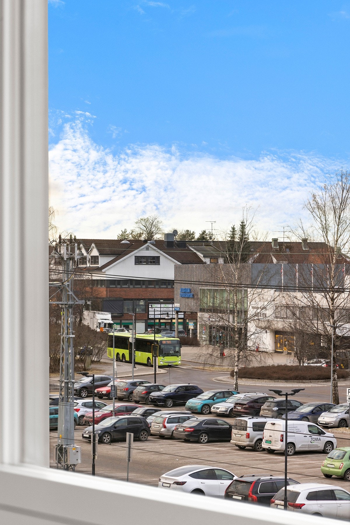 Kort gange til Jessheim storsenter. Galleribilde