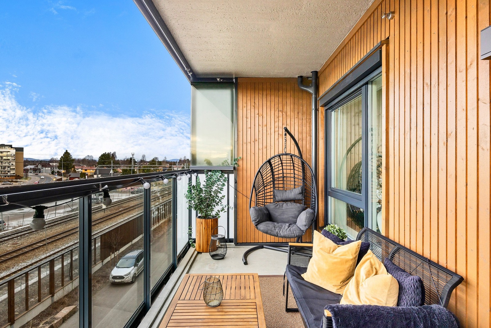 God plass til utemøbler og hyggelige sittegrupper. Galleribilde