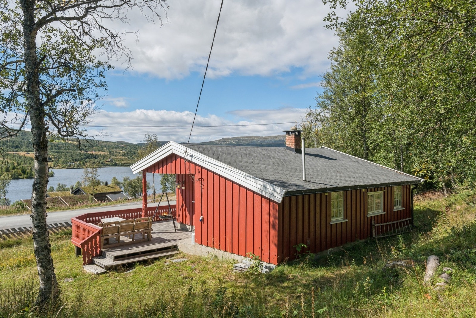 Hytta har attraktiv beliggenhet Vaset i Vestre Slidre kommune. Galleribilde